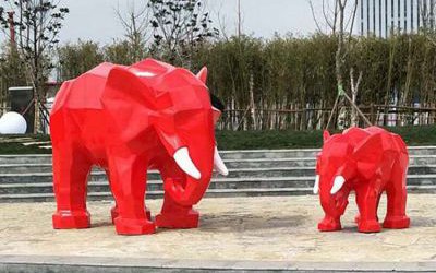 公園景區大象玻璃鋼彩繪紅色幾何大象雕塑